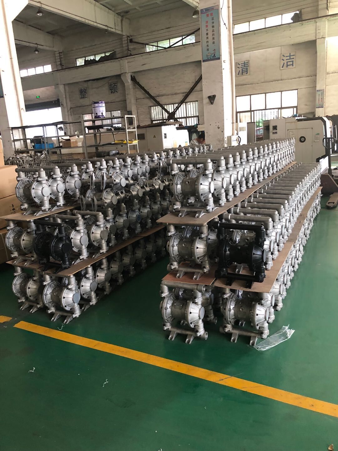 隔膜泵在涂料行业的应用分享_上诚泵阀厂家直销